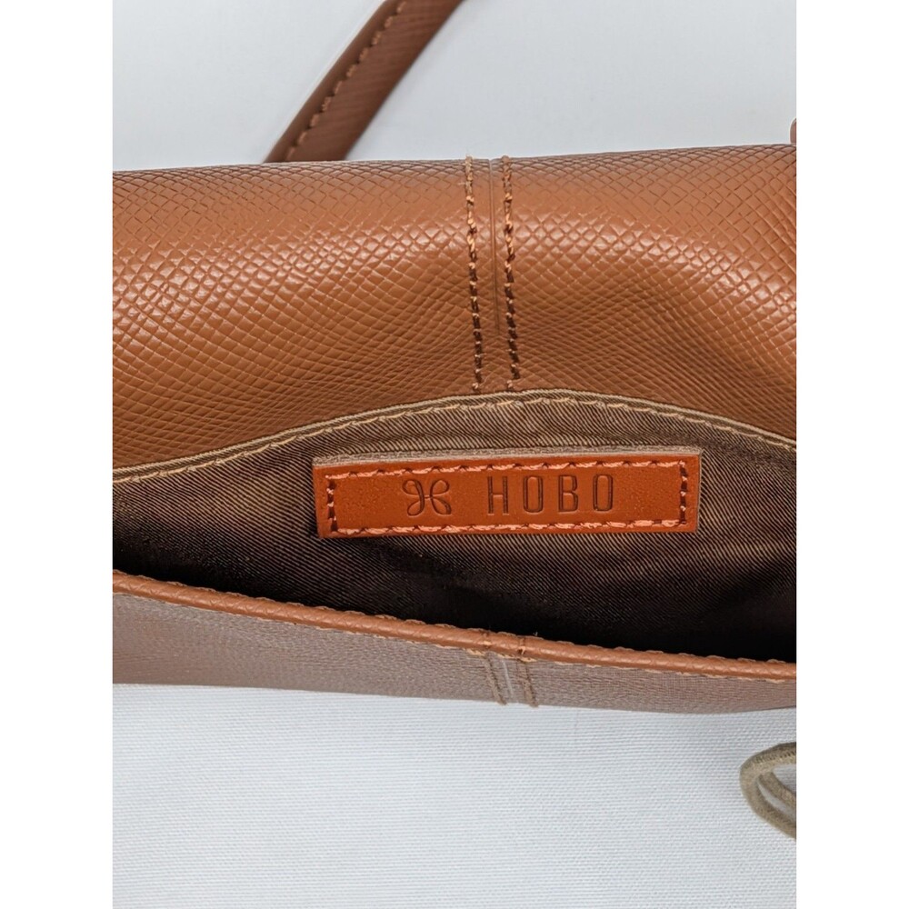 Hobo Essential Wallet Crossbody - Detachable Strap, Brown, NWT - Picture 5 of 9